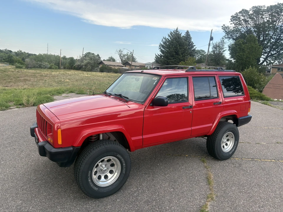 2001 Jeep XJ Cherokee - Image 8 of 31