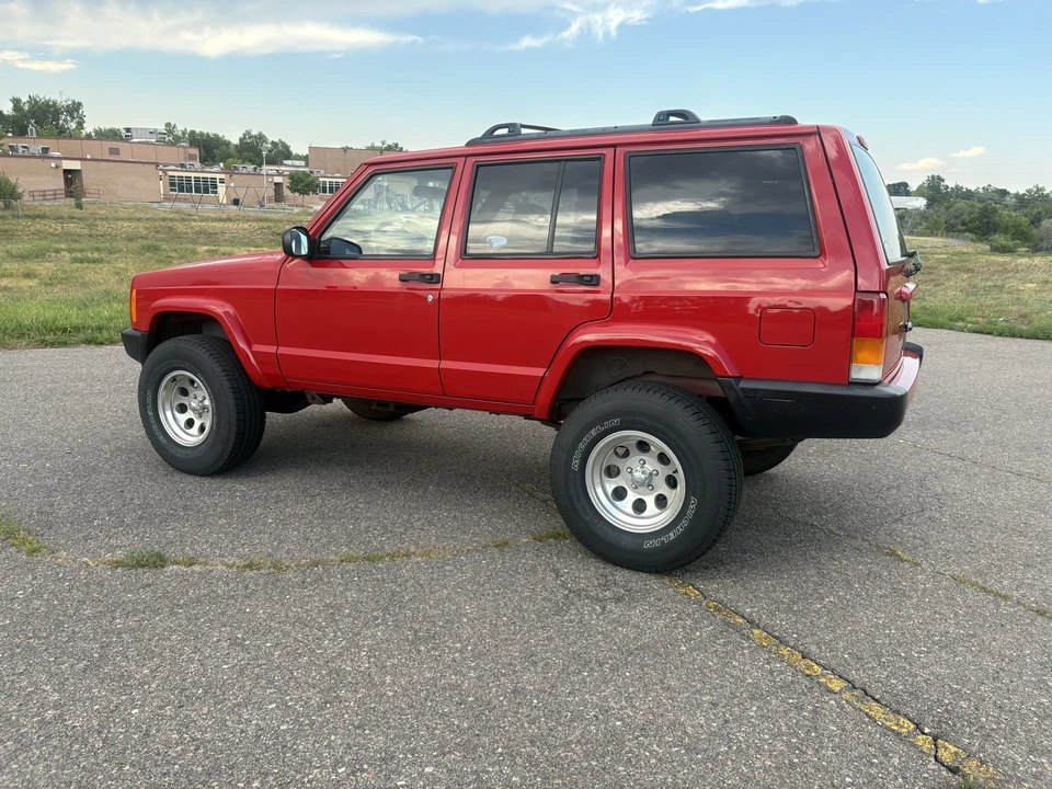 2001 Jeep XJ Cherokee - Image 12 of 31