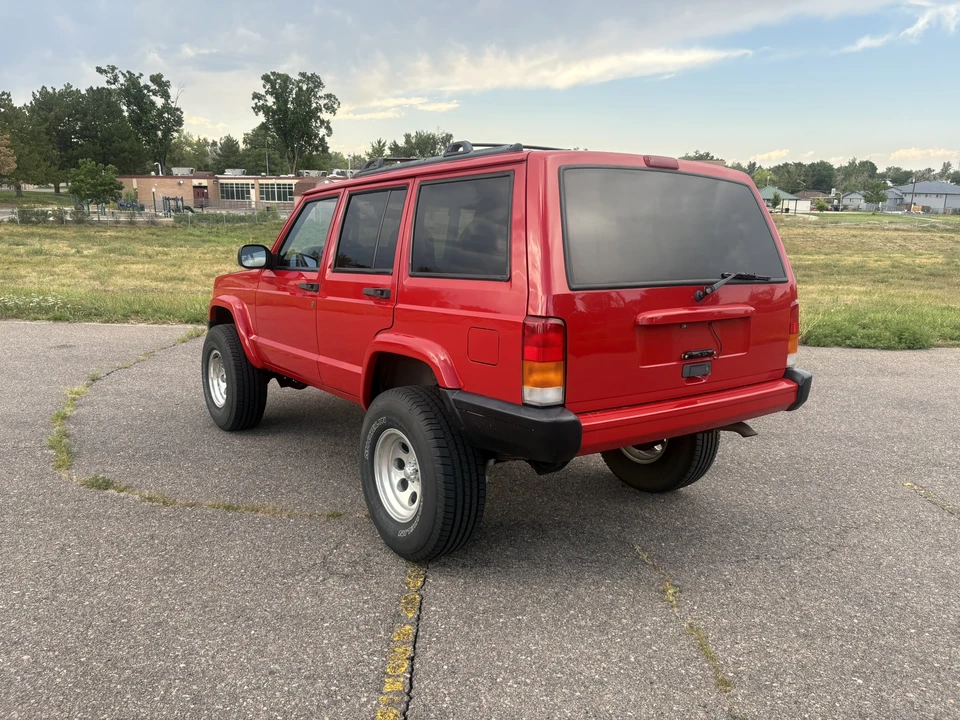 2001 Jeep XJ Cherokee - Image 15 of 31