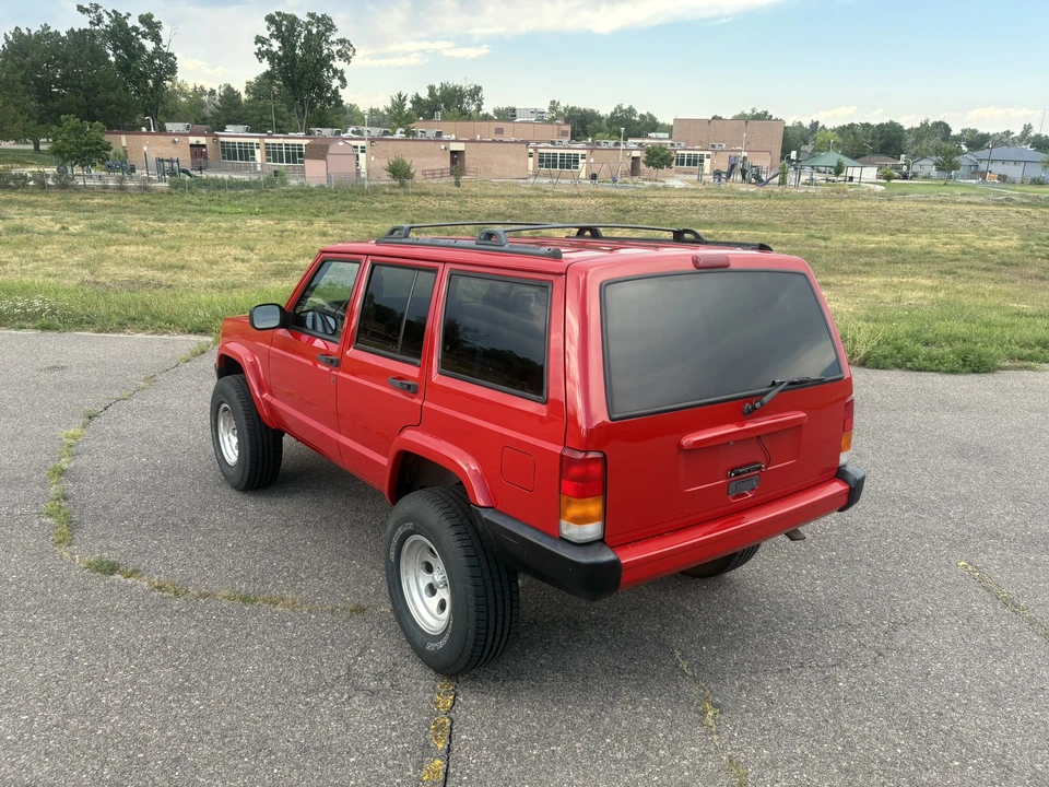 2001 Jeep XJ Cherokee - Image 14 of 31