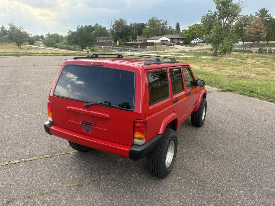 2001 Jeep XJ Cherokee - Image 19 of 31