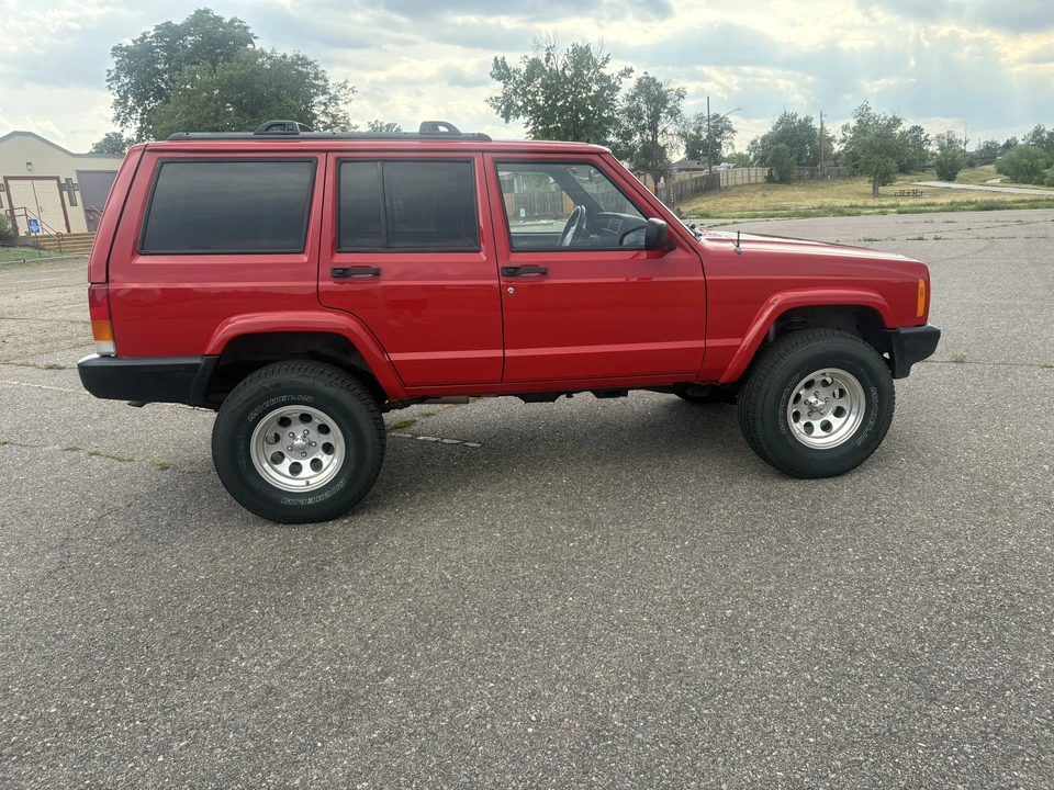 2001 Jeep XJ Cherokee - Image 22 of 31