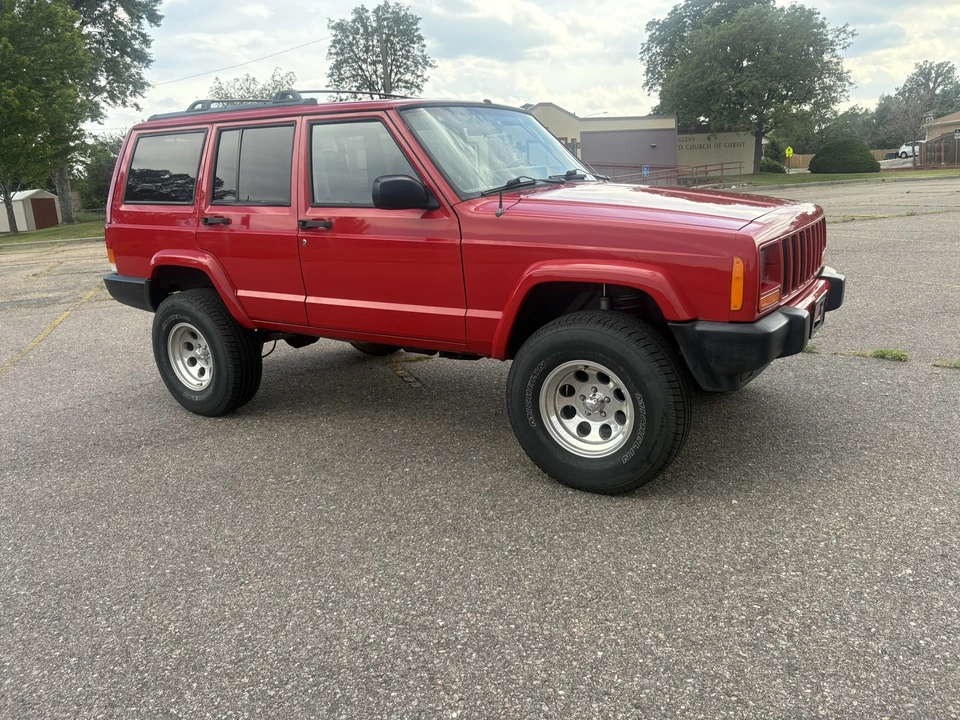 2001 Jeep XJ Cherokee - Image 24 of 31