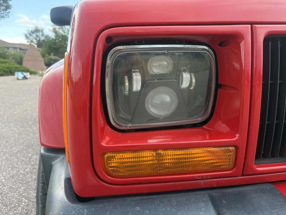 2001 Jeep XJ Cherokee - Image 27 of 31