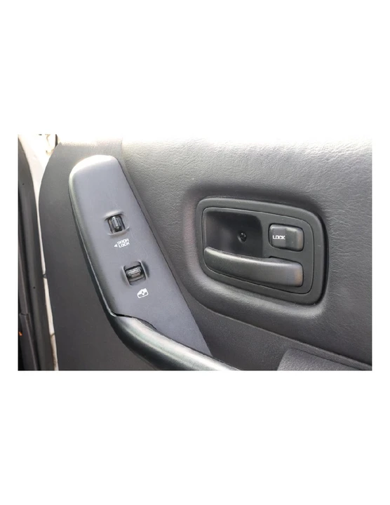 2001 Jeep XJ Cherokee - Image 22 of 31