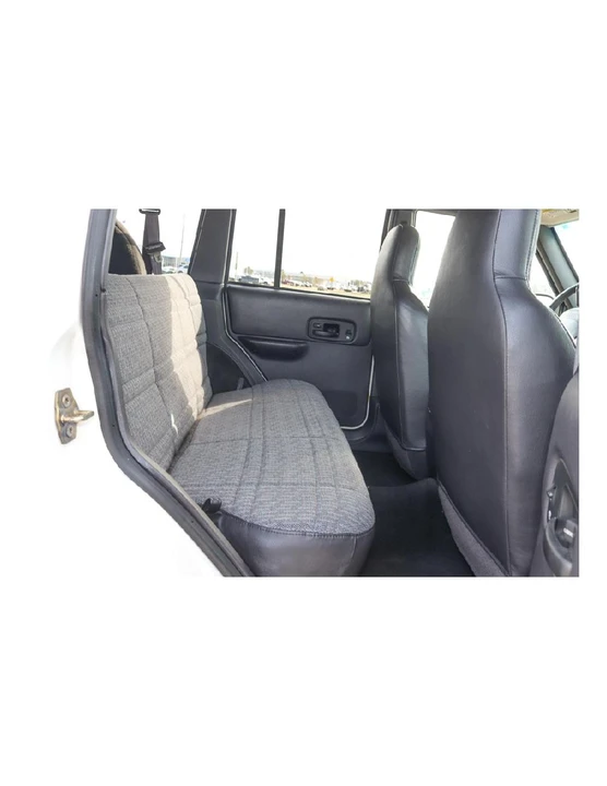 2001 Jeep XJ Cherokee - Image 23 of 31