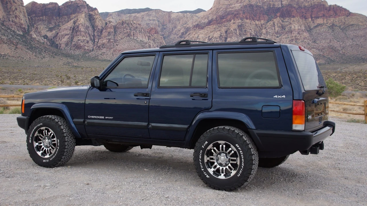 2001 Jeep XJ Cherokee - Image 17 of 31