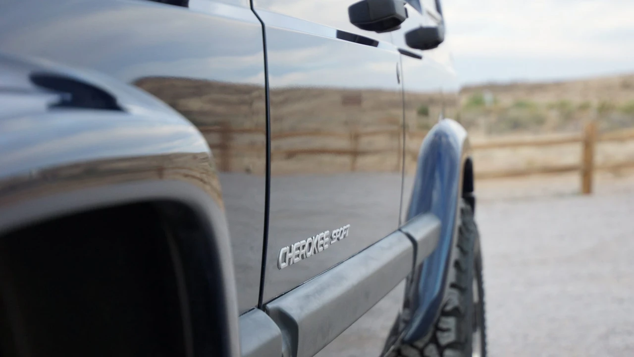 2001 Jeep XJ Cherokee - Image 27 of 31