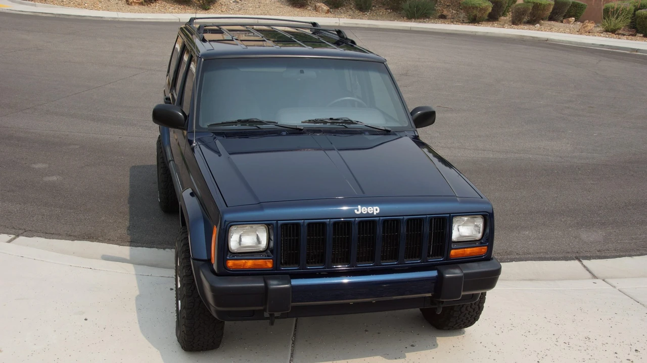 2001 Jeep XJ Cherokee - Image 7 of 31