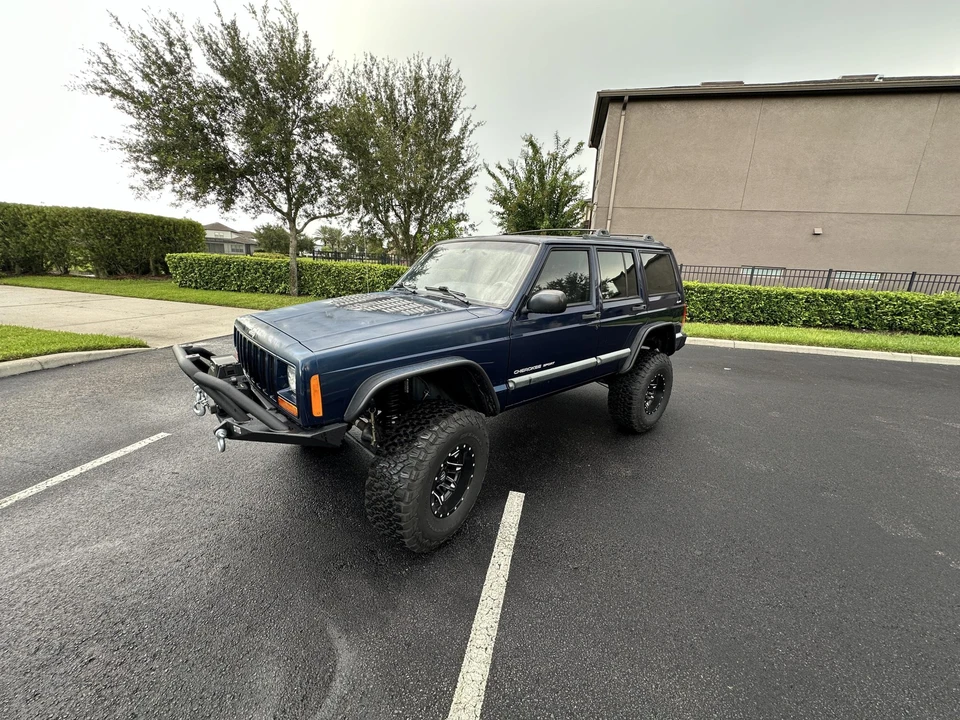 2001 Jeep XJ Cherokee - Image 2 of 31