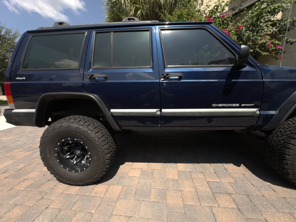 2001 Jeep XJ Cherokee - Image 30 of 31
