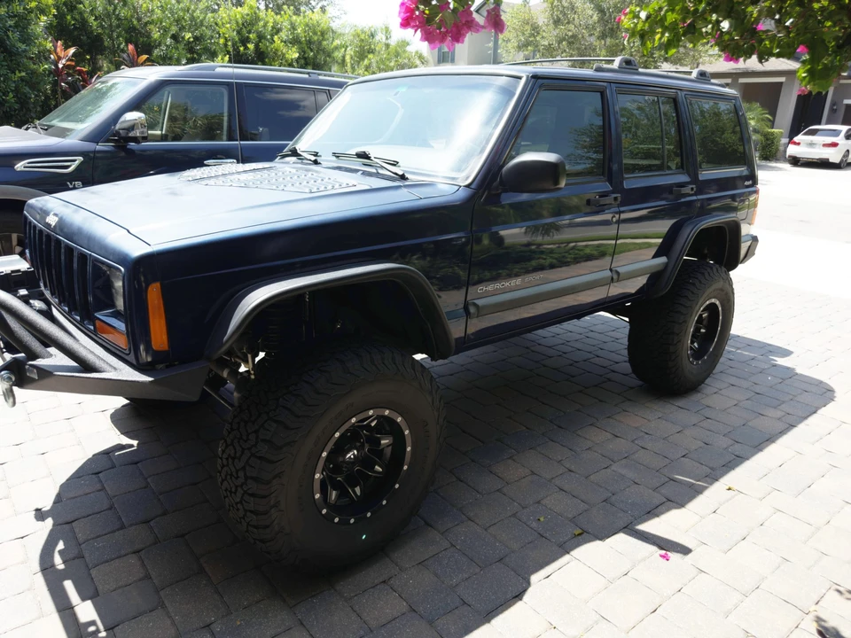 2001 Jeep XJ Cherokee - Image 10 of 31