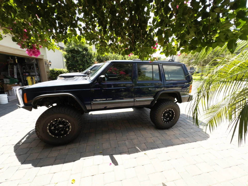 2001 Jeep XJ Cherokee - Image 22 of 31