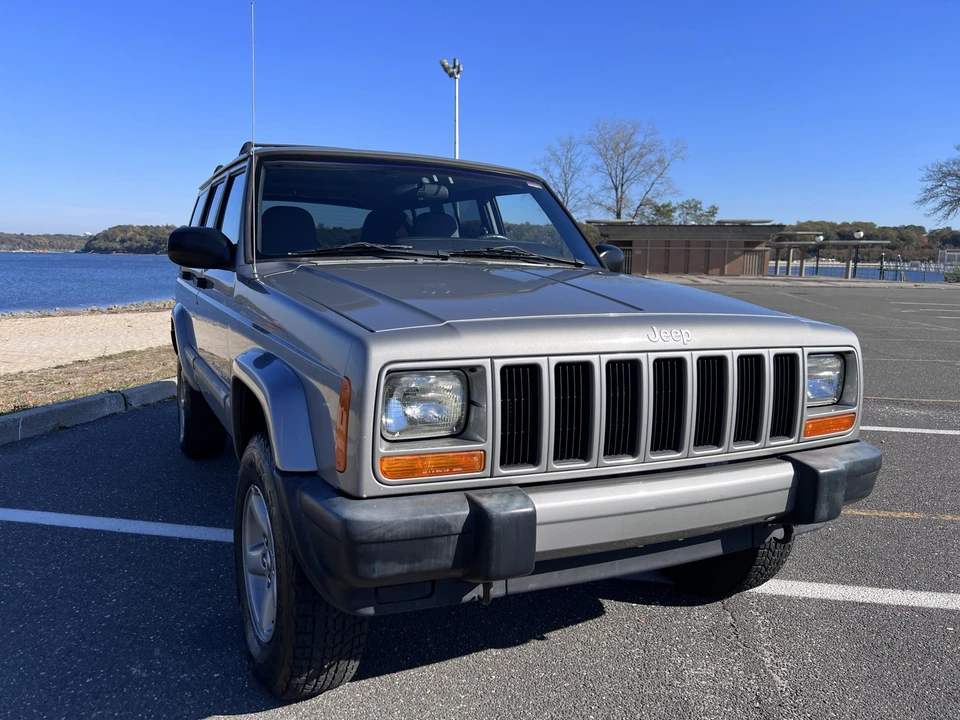 2001 Jeep XJ Cherokee - Image 24 of 31