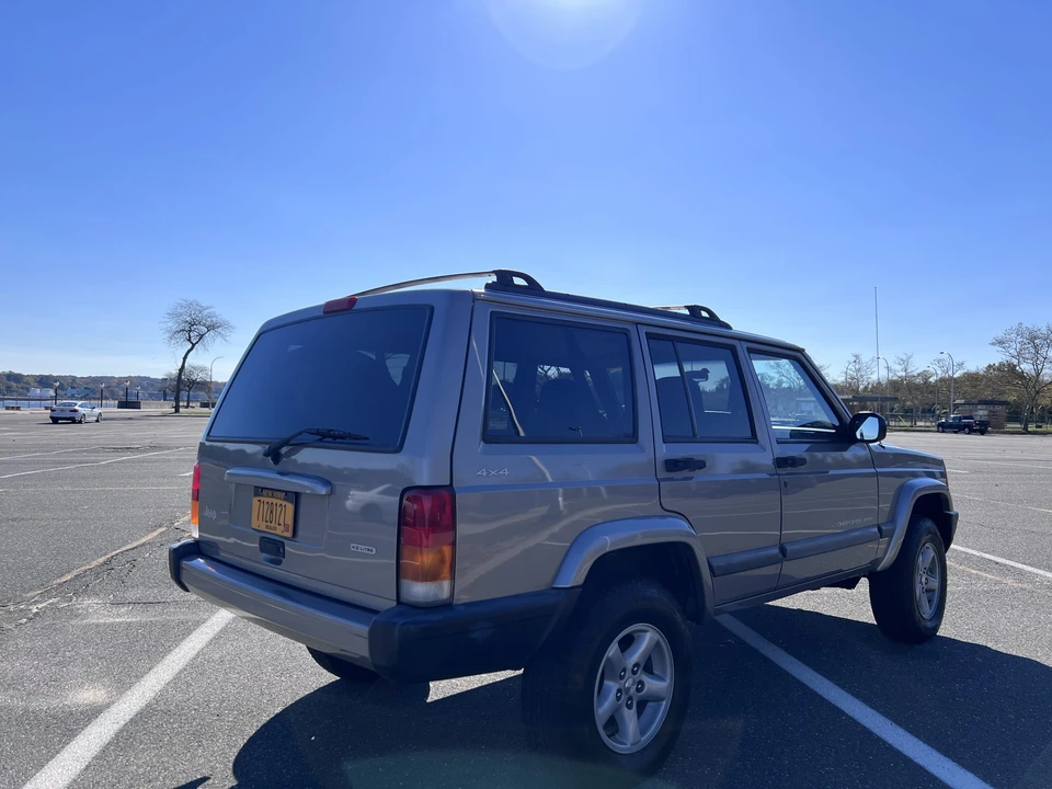 2001 Jeep XJ Cherokee - Image 18 of 31