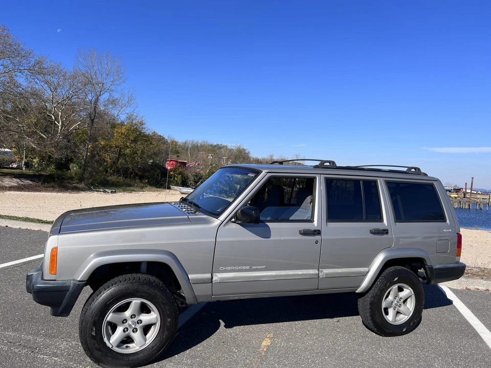 2001 Jeep XJ Cherokee - Image 11 of 31