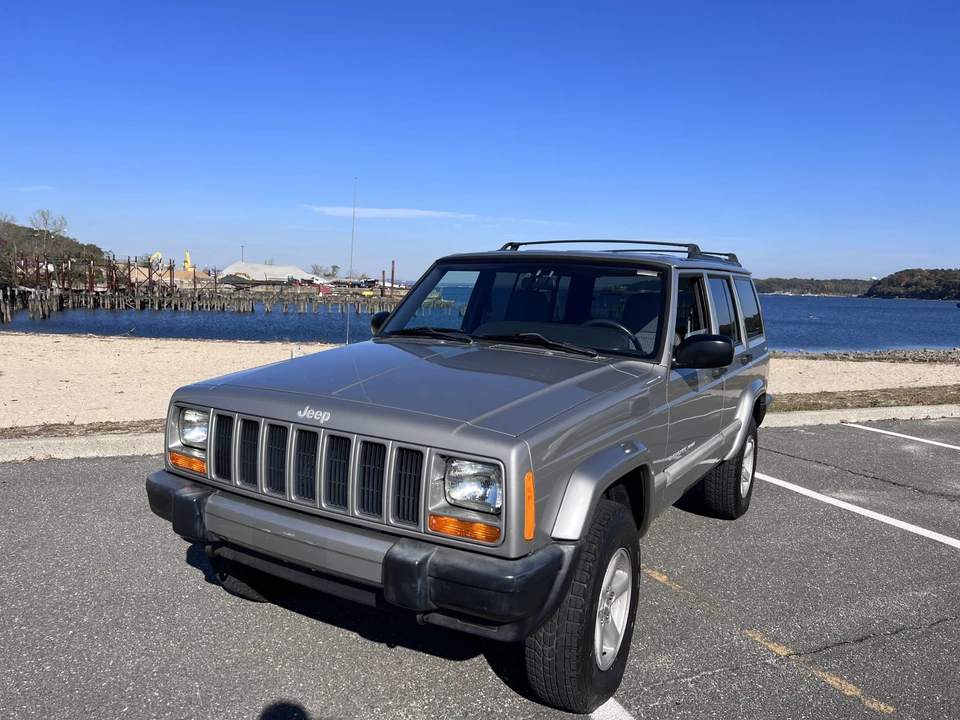 2001 Jeep XJ Cherokee - Image 3 of 31