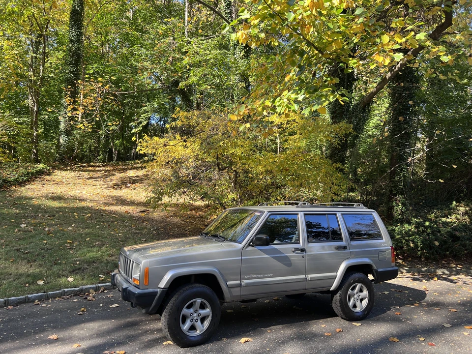 2001 Jeep XJ Cherokee - Image 26 of 31