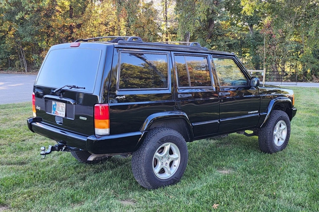 2001 Jeep XJ Cherokee - Image 8 of 31