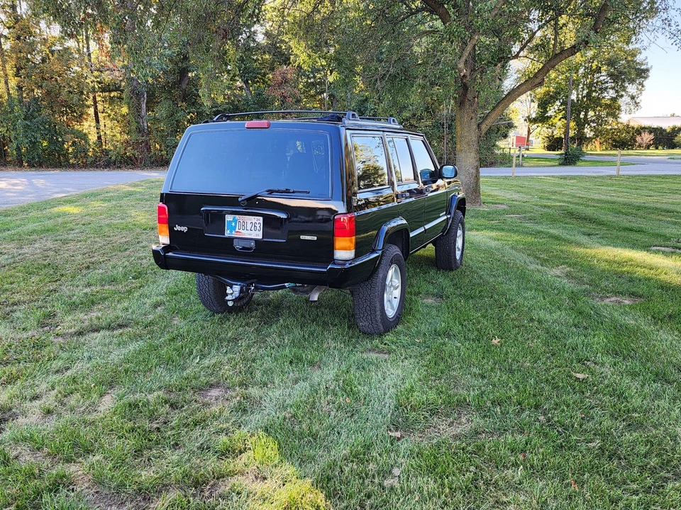 2001 Jeep XJ Cherokee - Image 7 of 31