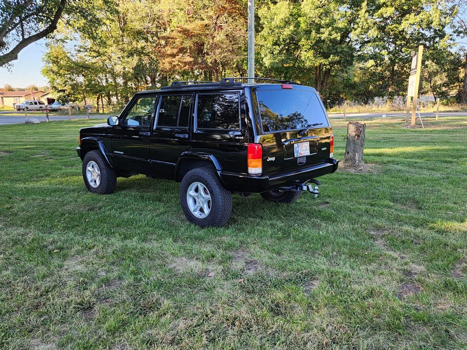 2001 Jeep XJ Cherokee - Image 5 of 31