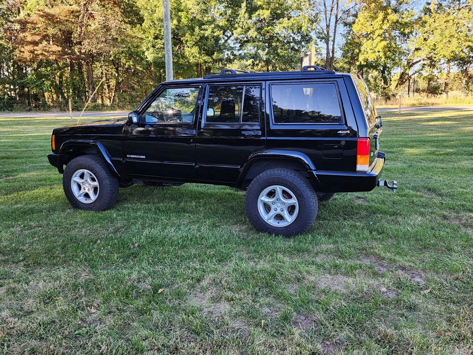 2001 Jeep XJ Cherokee - Image 4 of 31
