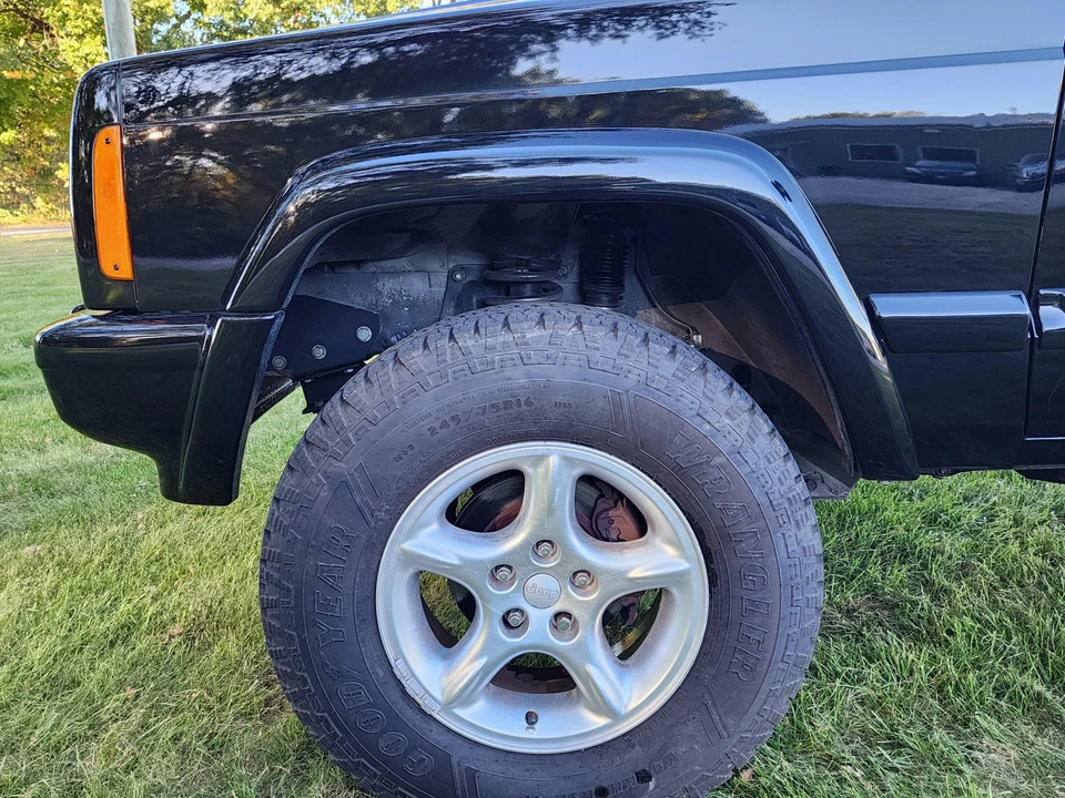 2001 Jeep XJ Cherokee - Image 22 of 31