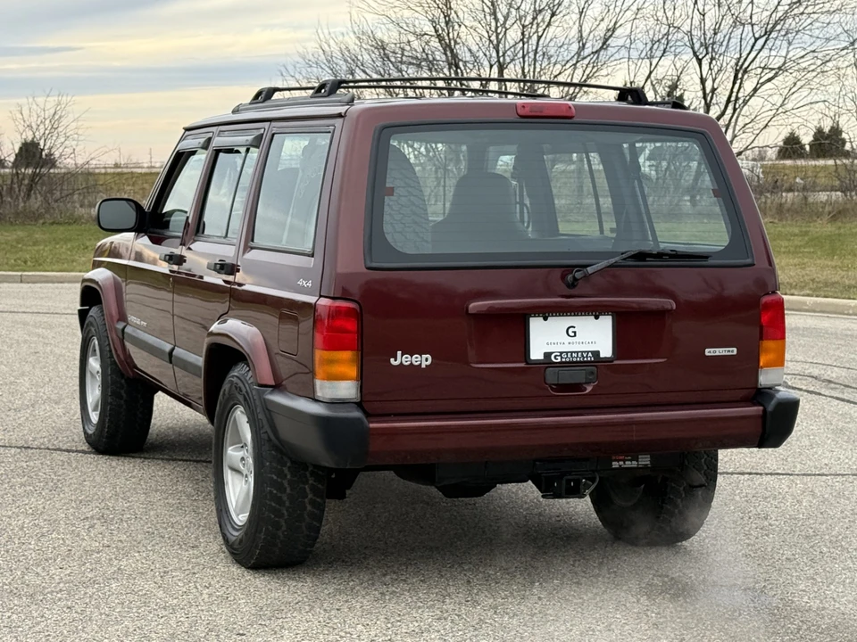 2001 Jeep XJ Cherokee - Image 10 of 31