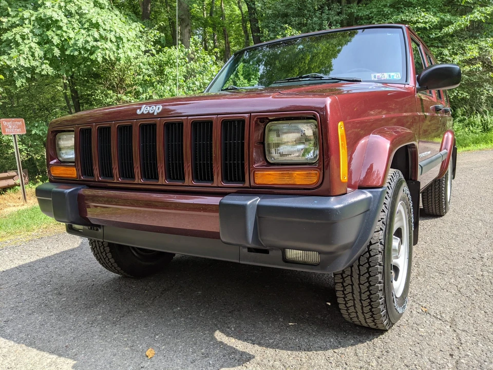 2001 Jeep XJ Cherokee - Image 9 of 31