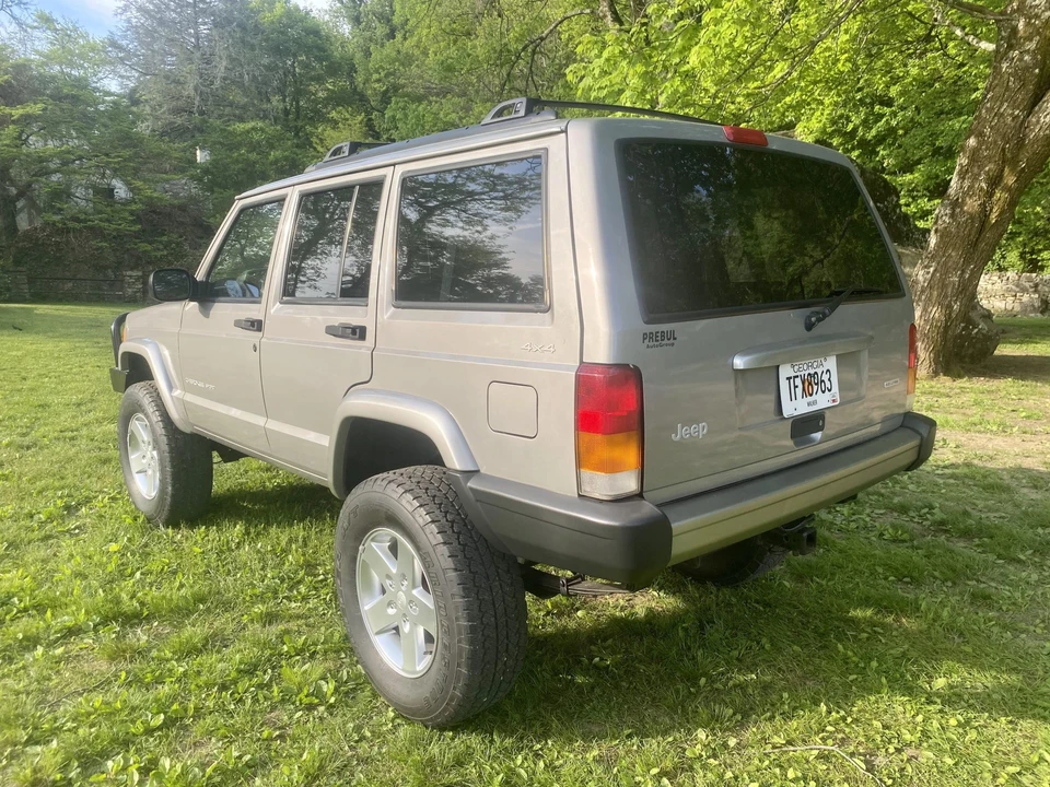 2001 Jeep XJ Cherokee - Image 8 of 31