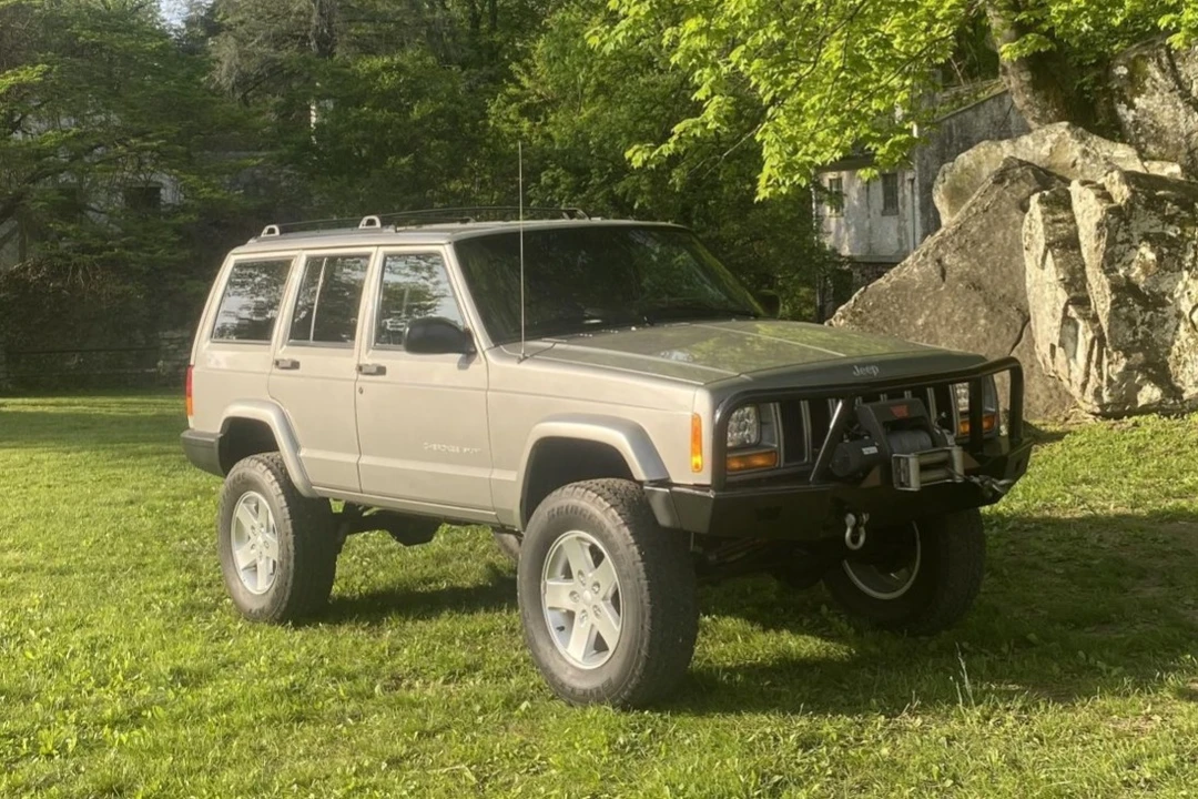 2001 Jeep XJ Cherokee - Image 3 of 31