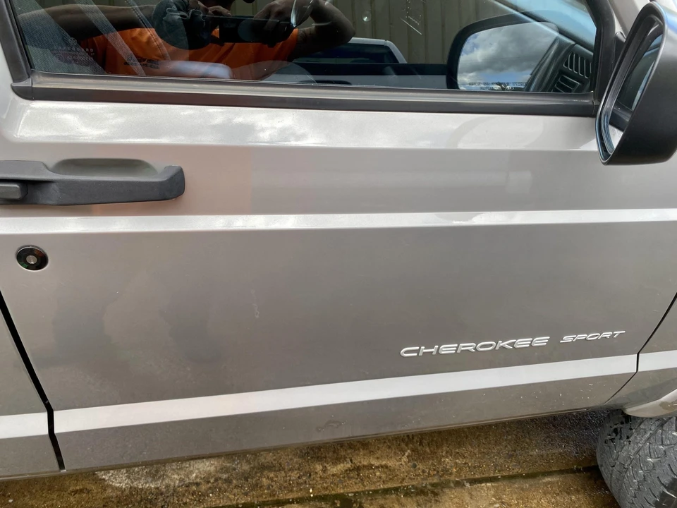 2001 Jeep XJ Cherokee - Image 27 of 31