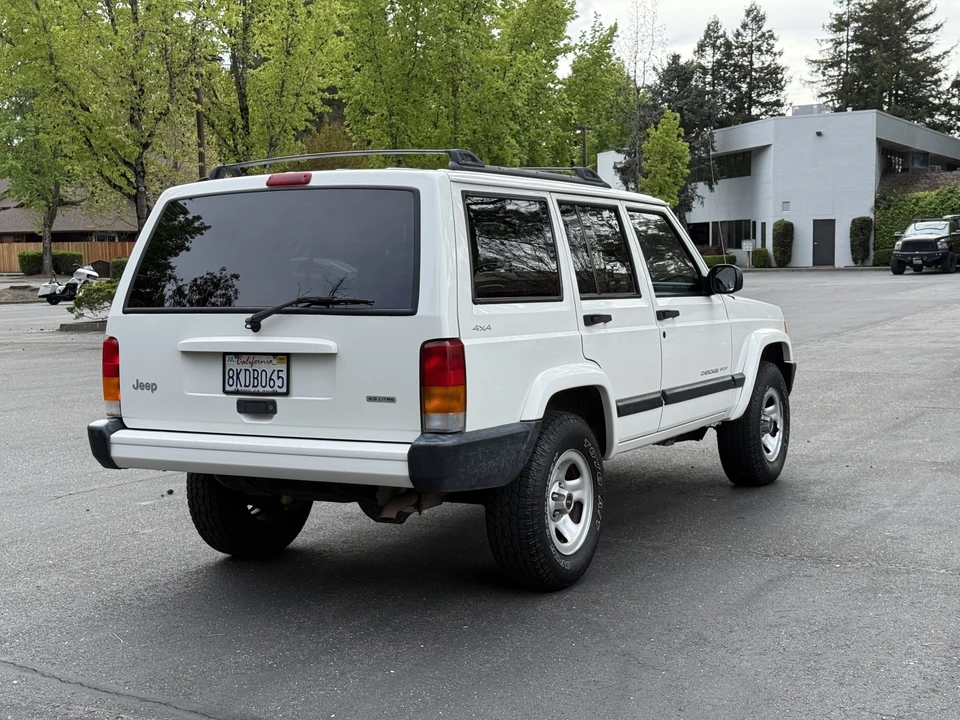 2001 Jeep XJ Cherokee - Image 6 of 31