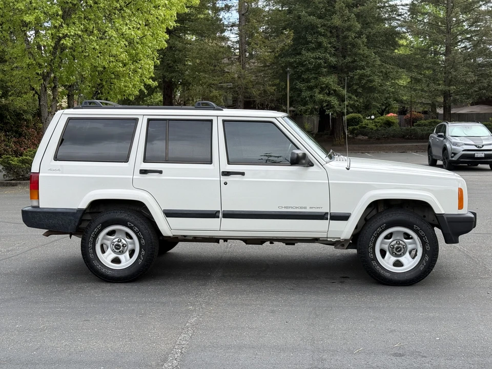 2001 Jeep XJ Cherokee - Image 7 of 31