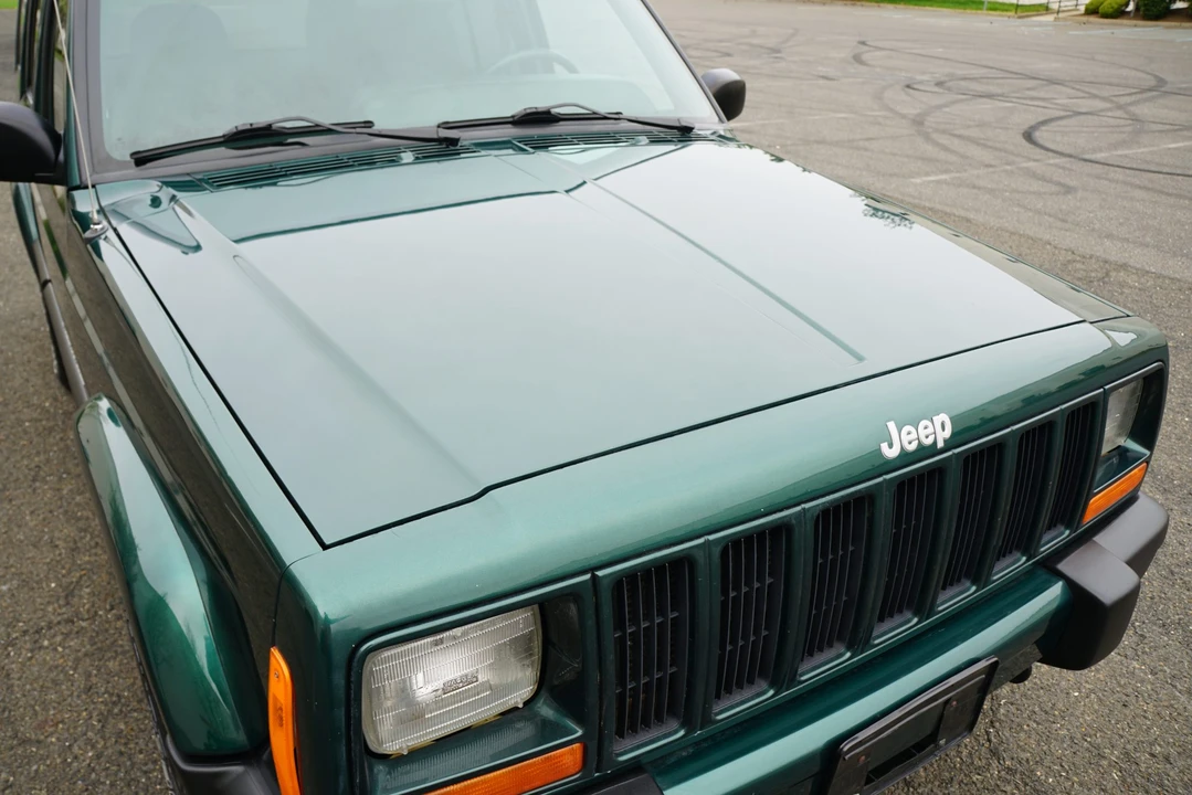 2001 Jeep XJ Cherokee - Image 10 of 31