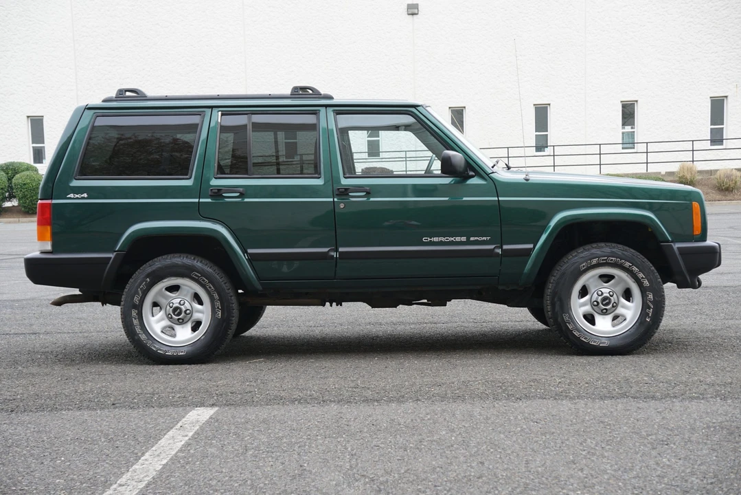 2001 Jeep XJ Cherokee - Image 9 of 31
