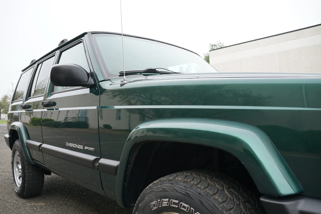 2001 Jeep XJ Cherokee - Image 12 of 31