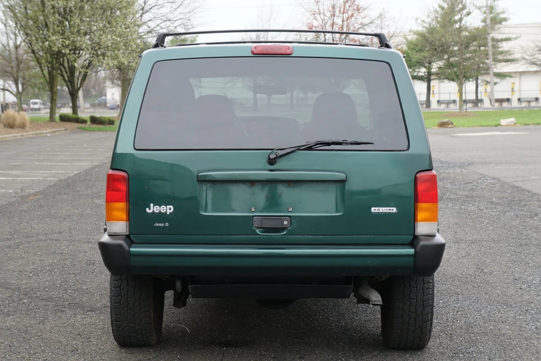 2001 Jeep XJ Cherokee - Image 7 of 31