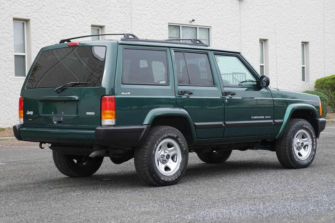 2001 Jeep XJ Cherokee - Image 8 of 31