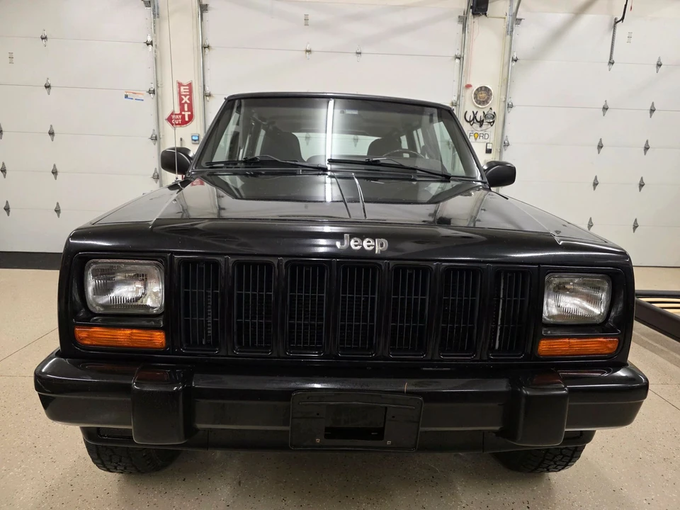 2001 Jeep XJ Cherokee - Image 22 of 31