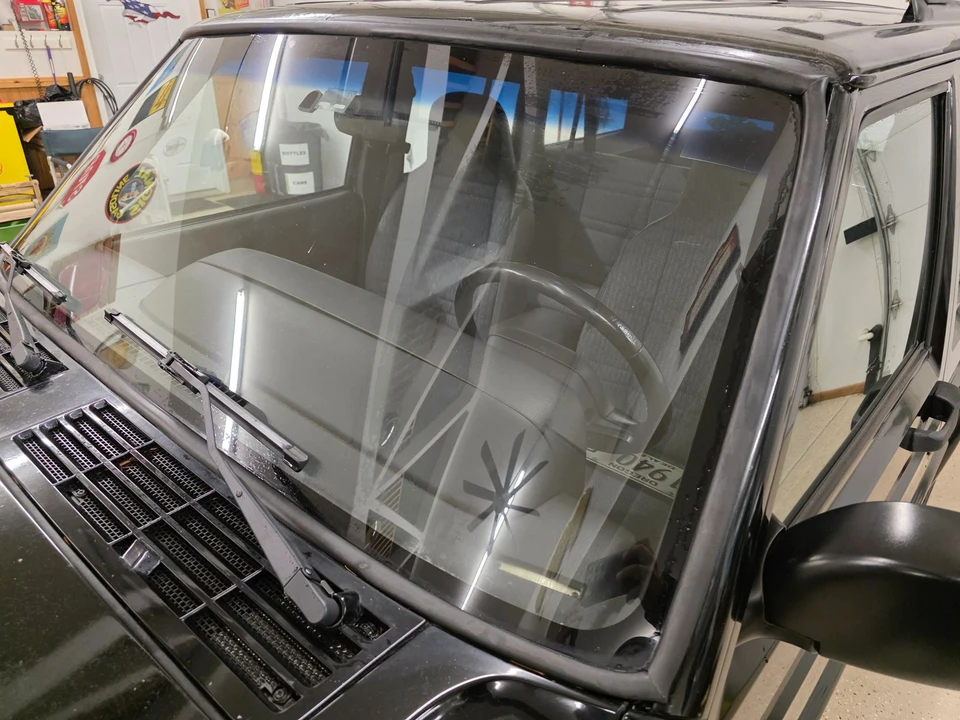 2001 Jeep XJ Cherokee - Image 27 of 31