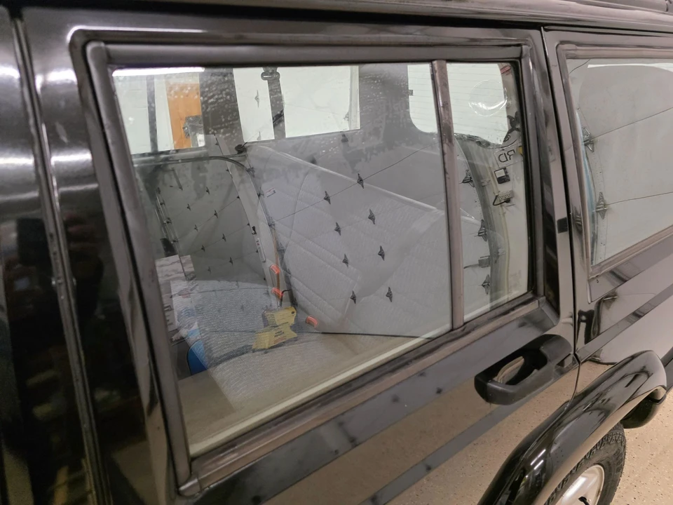 2001 Jeep XJ Cherokee - Image 30 of 31
