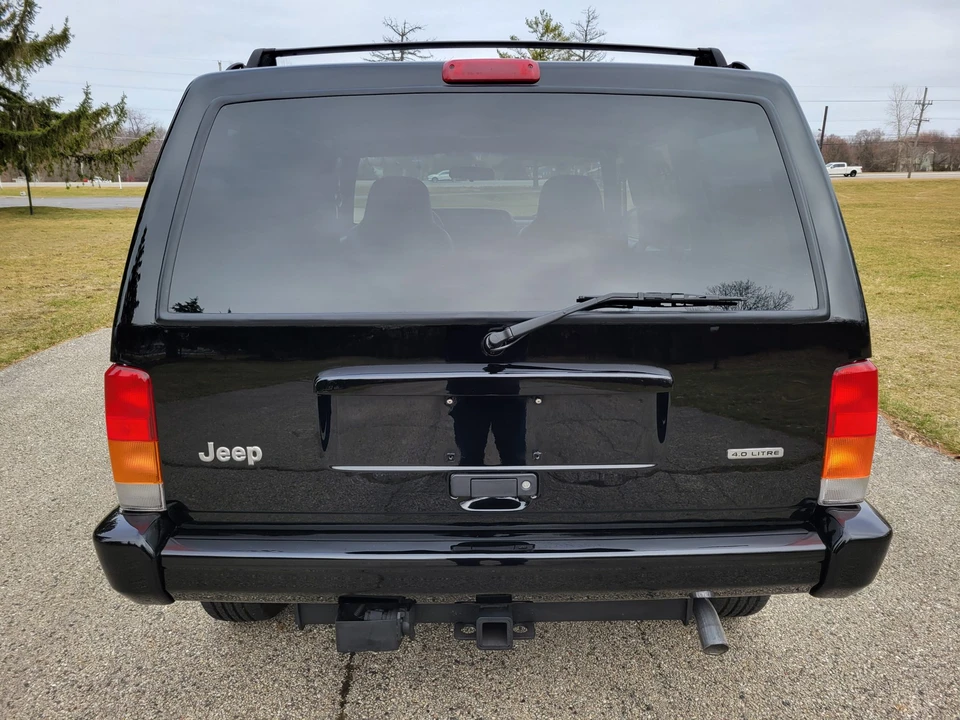 2001 Jeep XJ Cherokee - Image 9 of 31