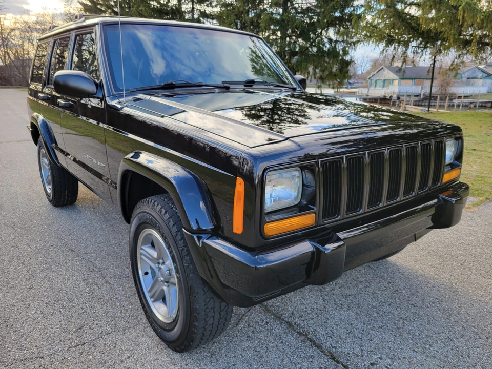 2001 Jeep XJ Cherokee - Image 15 of 31