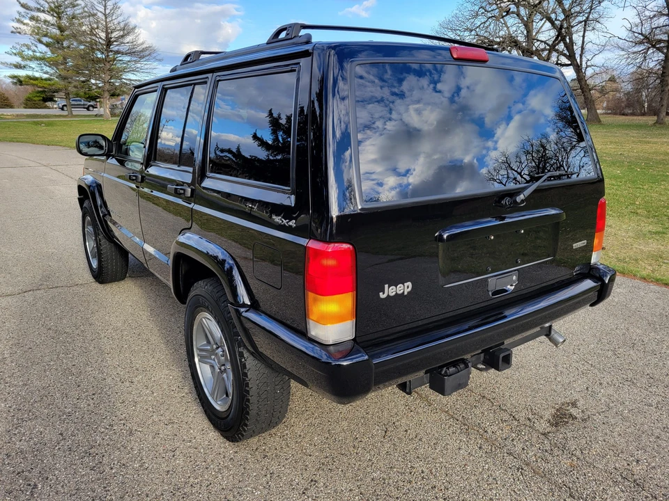 2001 Jeep XJ Cherokee - Image 8 of 31