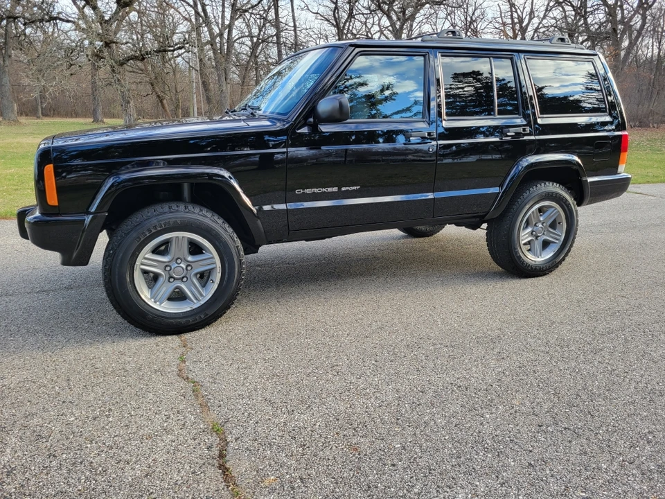 2001 Jeep XJ Cherokee - Image 5 of 31