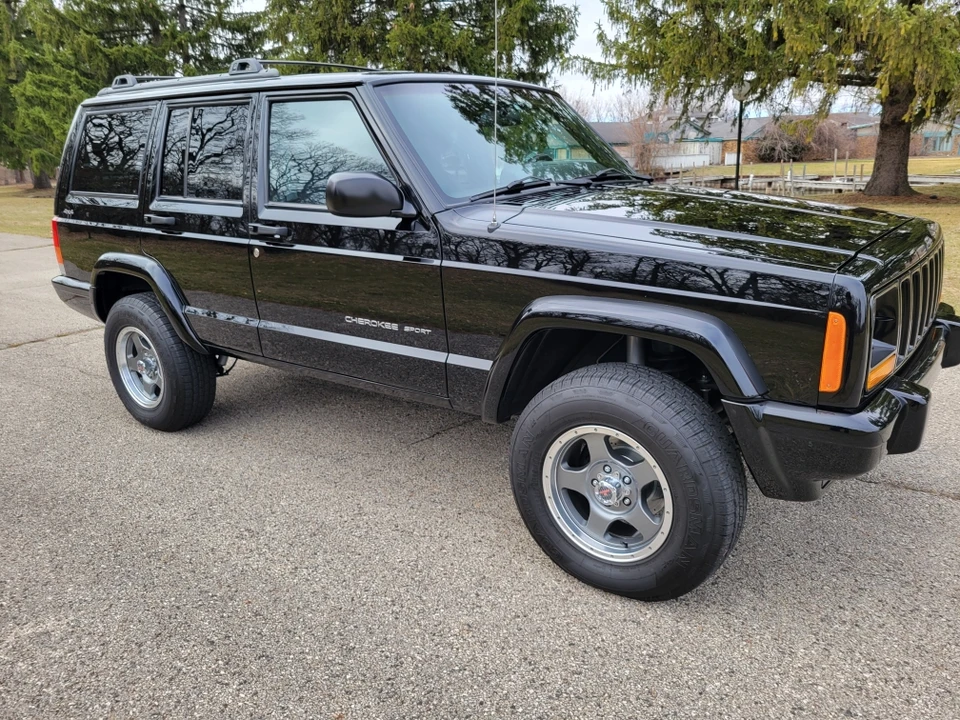 2001 Jeep XJ Cherokee - Image 13 of 31