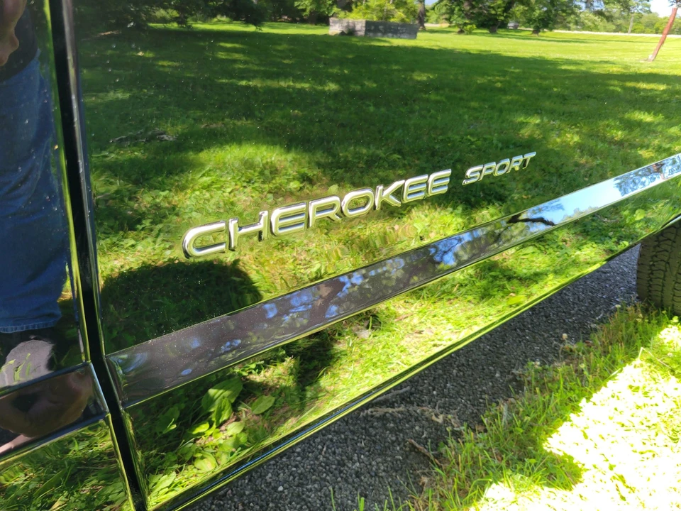 2001 Jeep XJ Cherokee - Image 30 of 31