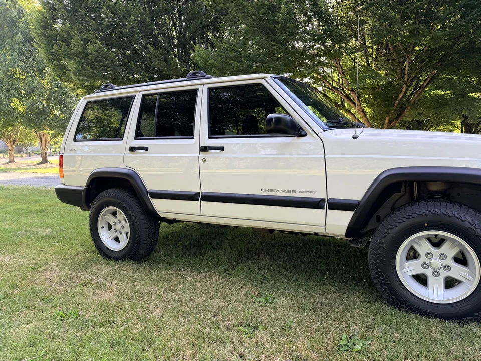 2001 Jeep XJ Cherokee - Image 8 of 31