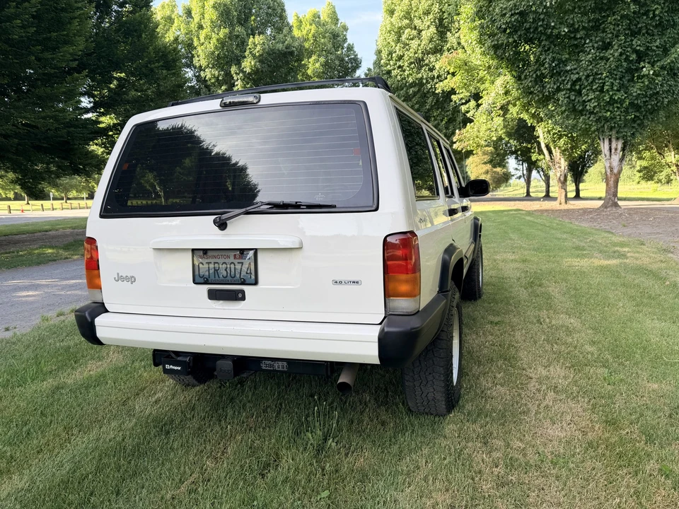 2001 Jeep XJ Cherokee - Image 13 of 31
